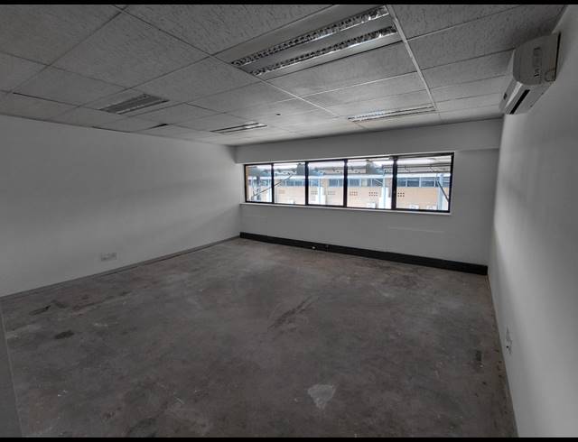 320M² OFFICE TO LET IN RANDJESPARK